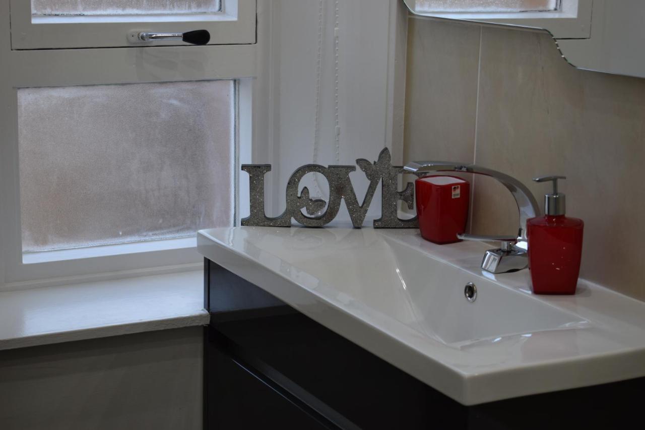 Glasgow Lovely Apartment D&N Esterno foto