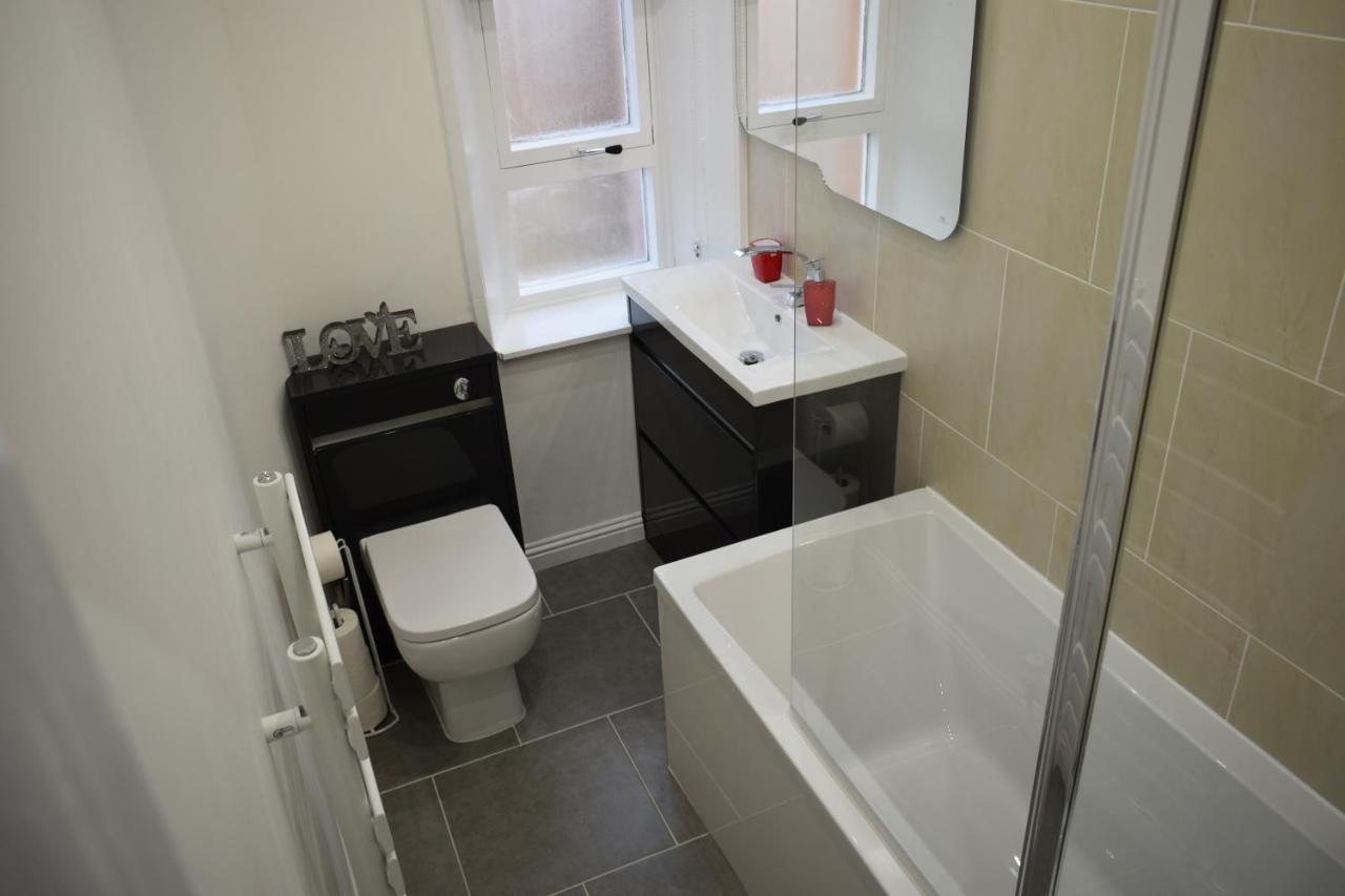 Glasgow Lovely Apartment D&N Esterno foto